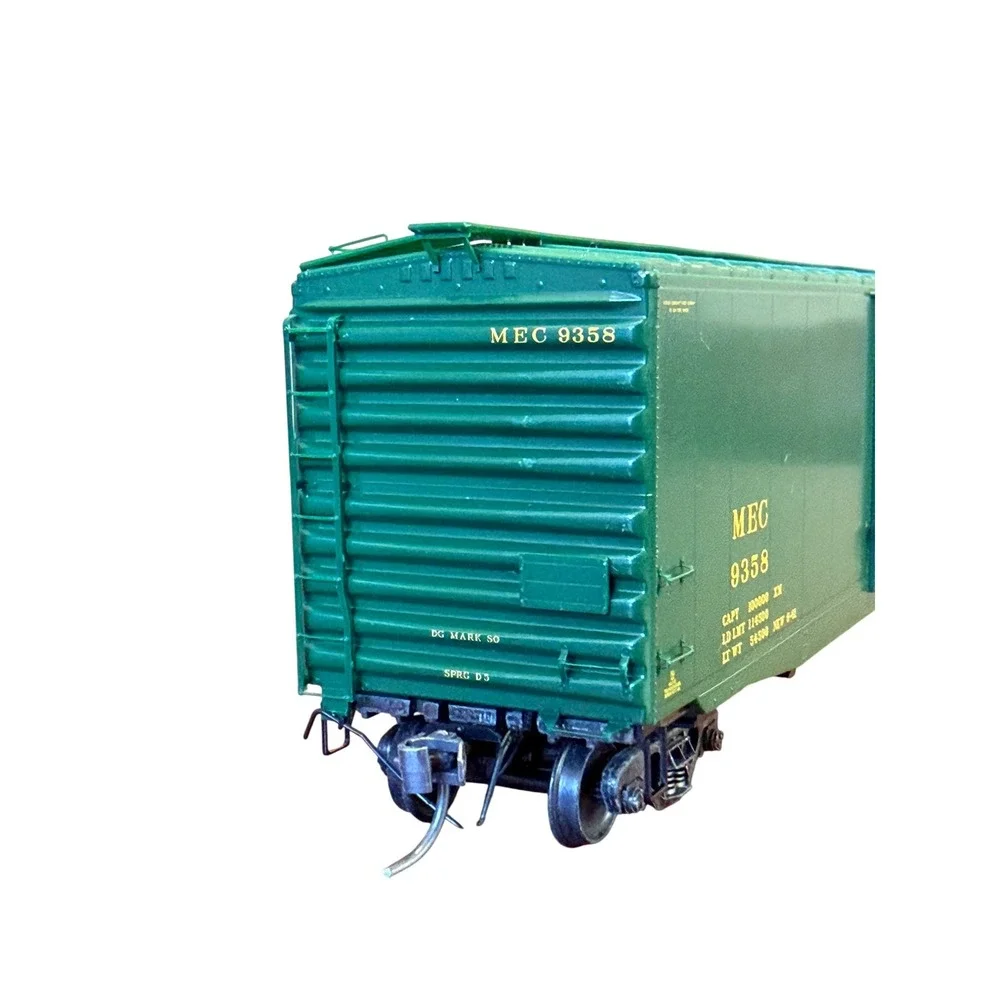 HO‎ Scale Kadee 6106 MEC Maine Central Pine Tree Route 50' PS-1 Boxcar #9358